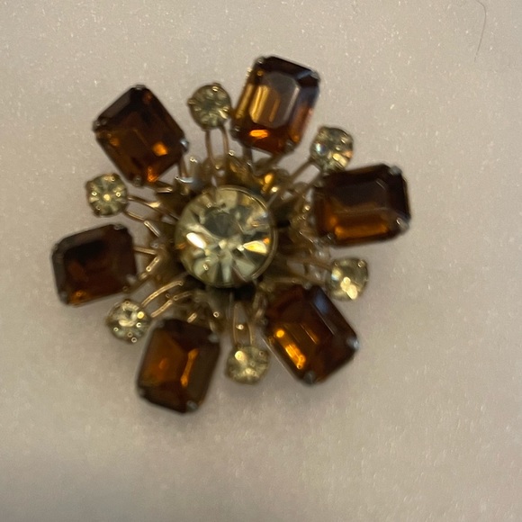 Jewelry - Vintage Brown and clear rhinestone brooch‎